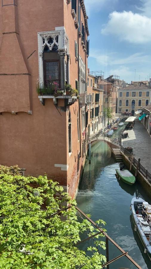 Residenza De L'Osmarin Suites Velence Kültér fotó