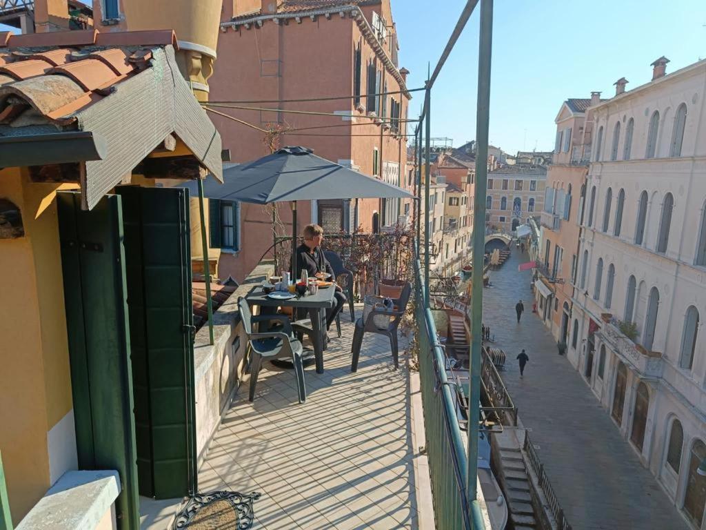 Residenza De L'Osmarin Suites Velence Kültér fotó