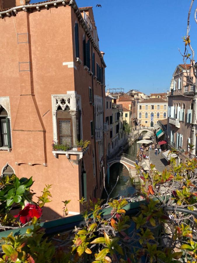 Residenza De L'Osmarin Suites Velence Kültér fotó