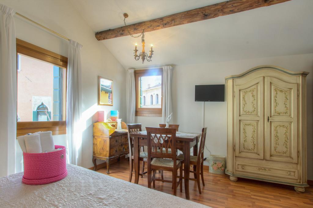 Residenza De L'Osmarin Suites Velence Kültér fotó
