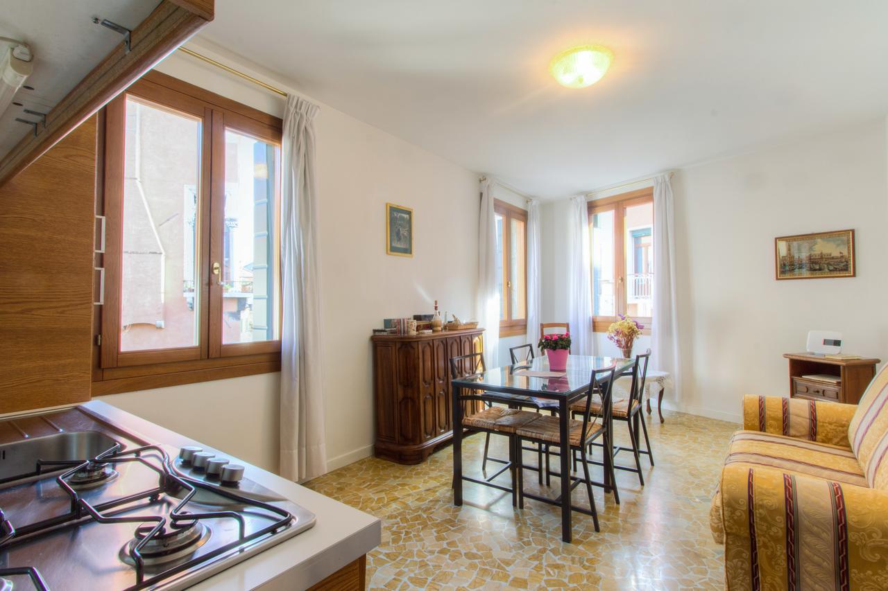 Residenza De L'Osmarin Suites Velence Kültér fotó